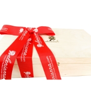 Discovering Greece in a Wooden Gift Box